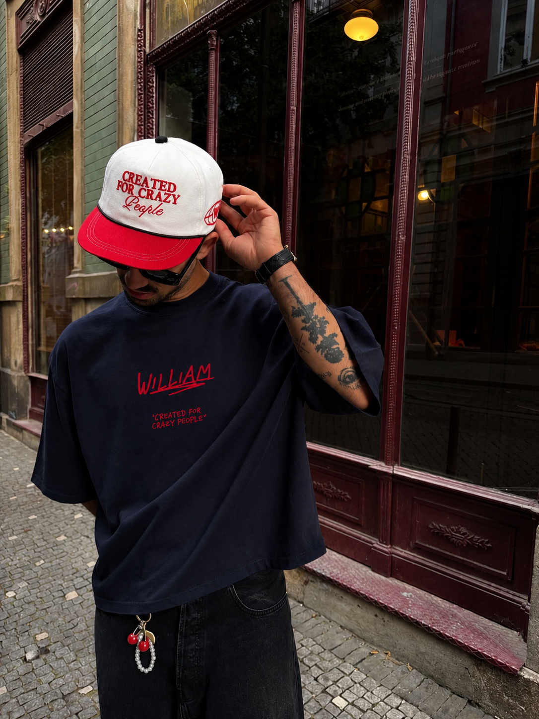 Still here playera oversize