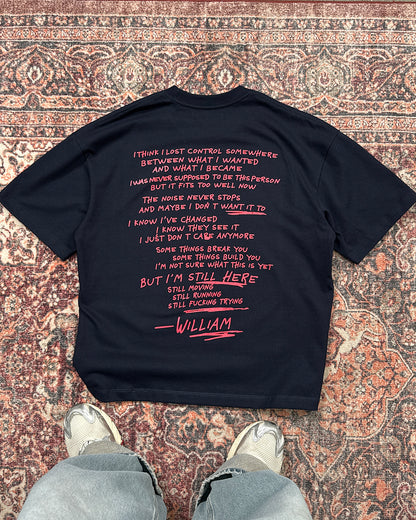 Still here playera semi oversize