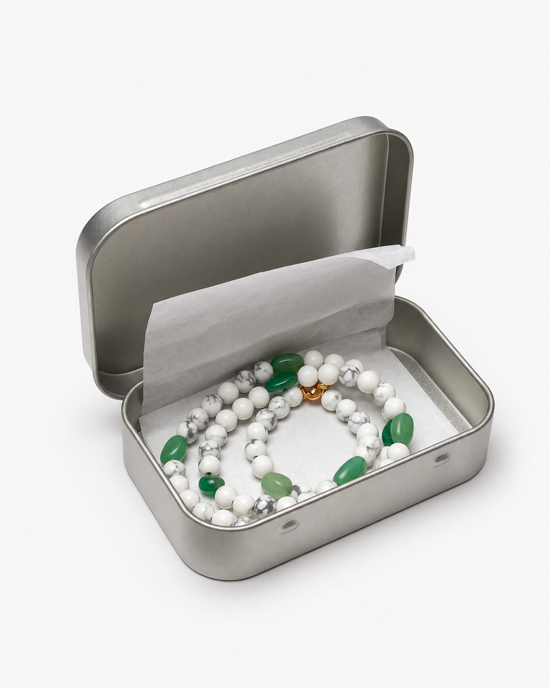 WW Mint collar dentro de su lata William Mints
